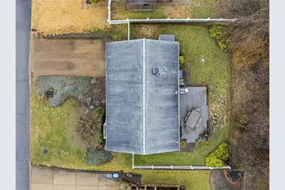 3138 Woodridge Dr, Pittsburgh, PA 15227 - Photo 32