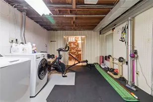 3138 Woodridge Dr, Pittsburgh, PA 15227 - Photo 28