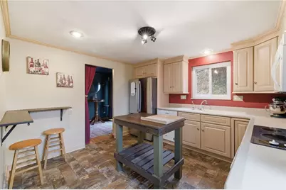 3138 Woodridge Dr, Pittsburgh, PA 15227 - Photo 10