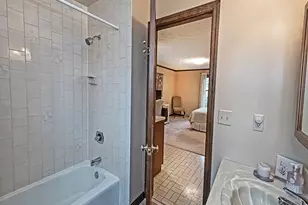 402 Dorseyville Rd, Pittsburgh, PA 15215 - Photo 26