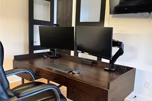 1007 Honey Locust Dr, Penn Twp, PA 15644 - Photo 12