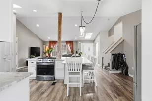 587 Kimble Dr, Pittsburgh, PA 15116 - Photo 8