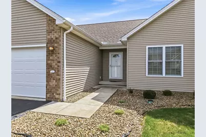 2414 Jillian Ln, Hermitage, PA 16148 - Photo 2