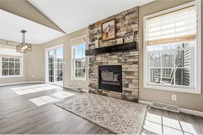 2414 Jillian Ln, Hermitage, PA 16148 - Photo 6