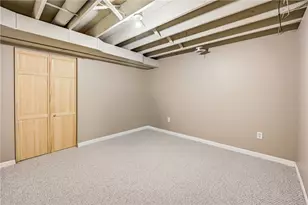 2414 Jillian Ln, Hermitage, PA 16148 - Photo 24