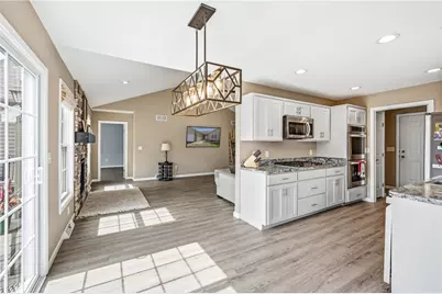 2414 Jillian Ln, Hermitage, PA 16148 - Photo 8