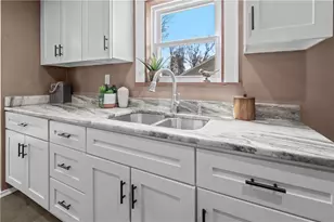 628 Hazel St, West Mifflin, PA 15122 - Photo 16