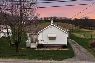 5077 Purchase Line Rd, Green/Commdre/Prchse, PA 15729 - Photo 2