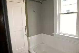 18 Dawson Ct, Pittsburgh, PA 15213 - Photo 16