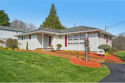 2691 Harlansburg Rd, Scott Township, PA 16101 - Photo 4