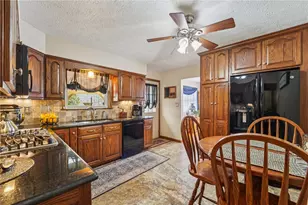 2691 Harlansburg Rd, Scott Township, PA 16101 - Photo 10