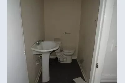 2888 Cherry St, Bethel Park, PA 15102 - Photo 30