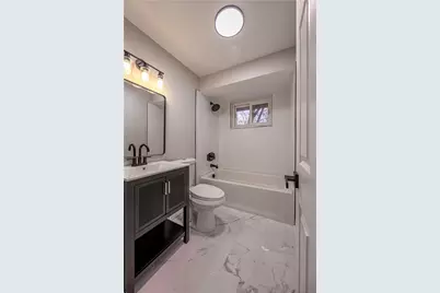 592 Guylyn Dr, Pittsburgh, PA 15235 - Photo 10