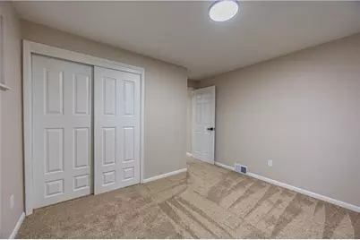 592 Guylyn Dr, Pittsburgh, PA 15235 - Photo 12