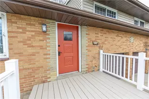 592 Guylyn Dr, Pittsburgh, PA 15235 - Photo 2