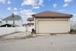 1533 Poplar St, South Greensburg Boro, PA 15601 - Photo 32