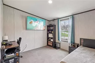 996 Monaca Rd, Center Township, PA 15061 - Photo 22