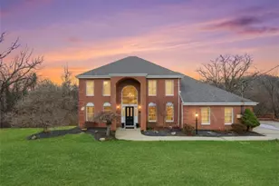 361 Kane Blvd, Scott Township, PA 15243 - Photo 2