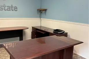 4501 Peoples Rd, Ross Twp, PA 15237 - Photo 4