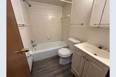 618 Broadway Ave #1A, Stowe Township, PA 15136 - Photo 6