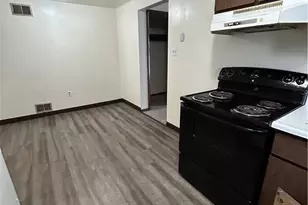 935 Russellwood Ave, Stowe Township, PA 15136 - Photo 2