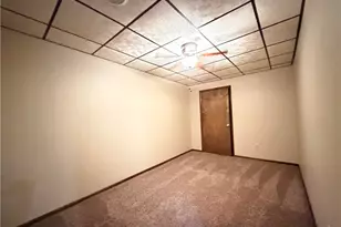 24 W Pike St, Canonsburg, PA 15317 - Photo 12