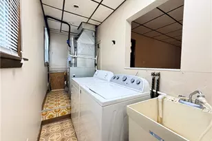 24 W Pike St, Canonsburg, PA 15317 - Photo 14