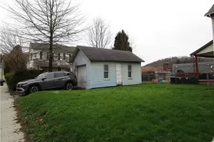 220 Mercer St, Butler, PA 16001 - Photo 2