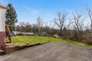 1429 Romano Dr, Bridgeville, PA 15017 - Photo 24