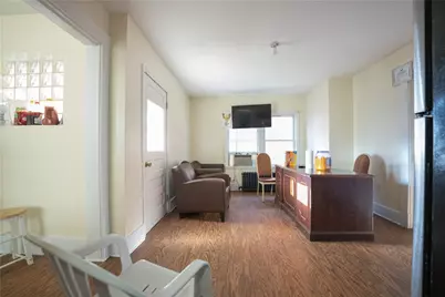 881 Lenz Ave, Ambridge, PA 15003 - Photo 12
