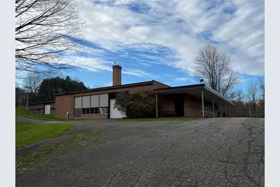 12 N Diamond St, Greenville Boro, PA 16125 - Photo 2