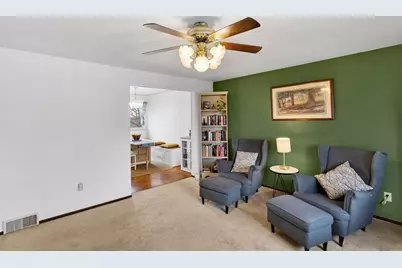 520 Carolina Dr, North Fayette, PA 15071 - Photo 10