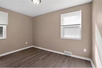 8030 Lincoln Rd, Pittsburgh, PA 15147 - Photo 8