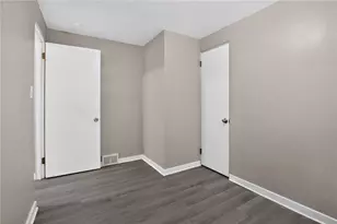 8030 Lincoln Rd, Pittsburgh, PA 15147 - Photo 22