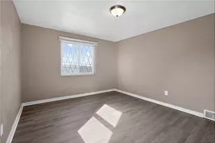 8030 Lincoln Rd, Pittsburgh, PA 15147 - Photo 12