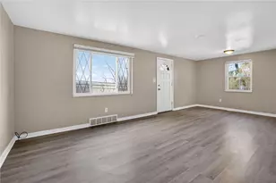 8030 Lincoln Rd, Pittsburgh, PA 15147 - Photo 6