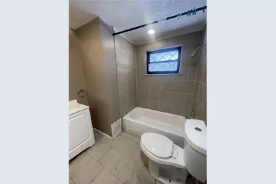 149 Parkwood Dr, Pittsburgh, PA 15147 - Photo 6