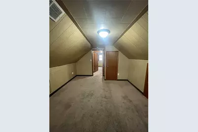 149 Parkwood Dr, Pittsburgh, PA 15147 - Photo 14