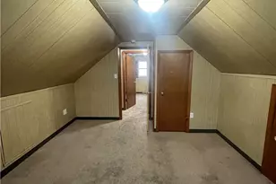 149 Parkwood Dr, Pittsburgh, PA 15147 - Photo 14