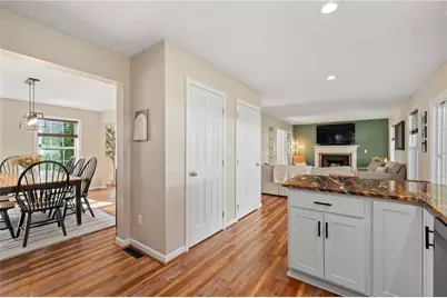 5010 Oak Point Drive, Kennedy Township, PA 15136 - Photo 10