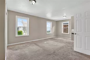 121 Clairtonica St, Pittsburgh, PA 15205 - Photo 12