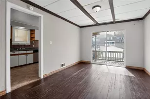 121 Clairtonica St, Pittsburgh, PA 15205 - Photo 10