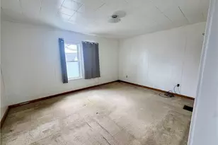 114 Grant Ave, Whitaker, PA 15120 - Photo 6