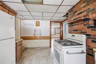 240 E Agnew Ave, Pittsburgh, PA 15210 - Photo 12