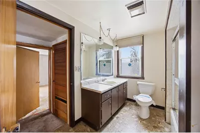 240 E Agnew Ave, Pittsburgh, PA 15210 - Photo 16