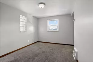 2671 Woodstock Ave, Pittsburgh, PA 15218 - Photo 8