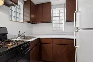 2671 Woodstock Ave, Pittsburgh, PA 15218 - Photo 20