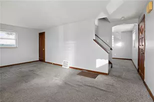 2671 Woodstock Ave, Pittsburgh, PA 15218 - Photo 4