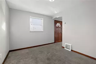 2671 Woodstock Ave, Pittsburgh, PA 15218 - Photo 10