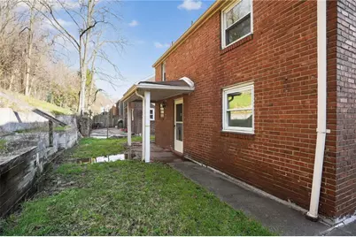 2671 Woodstock Ave, Pittsburgh, PA 15218 - Photo 4
